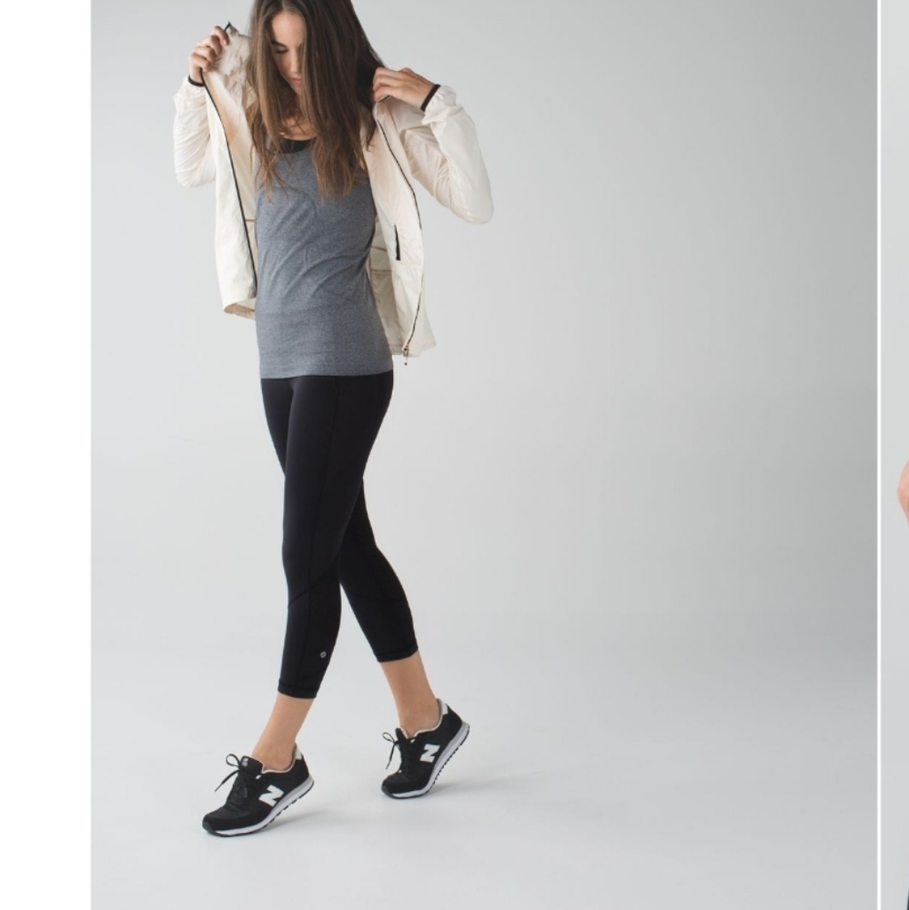 Lululemon pace rival 22"